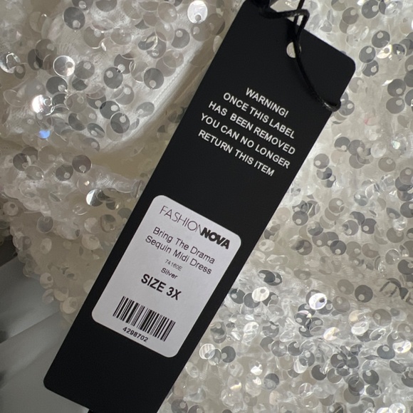 Sequin - Picture 3 of 3